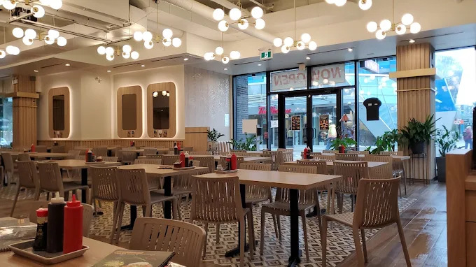 Pho 68 interior